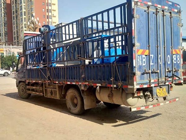 濮陽(yáng)客戶機(jī)器已裝車完畢，老板坐等收貨